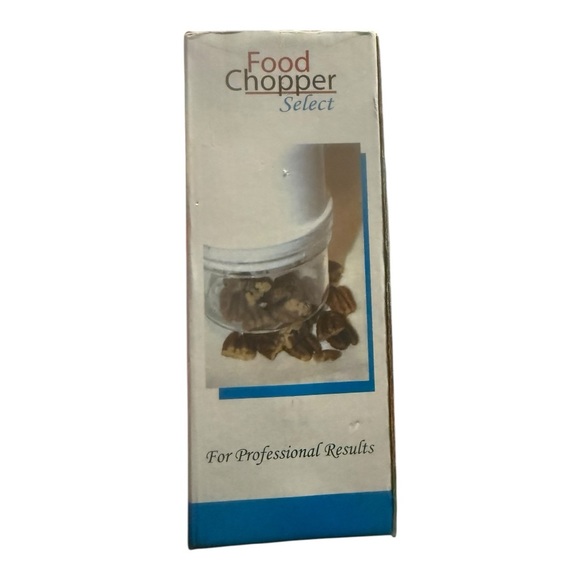 White and Blue Food Chopper - Picture 2 of 6